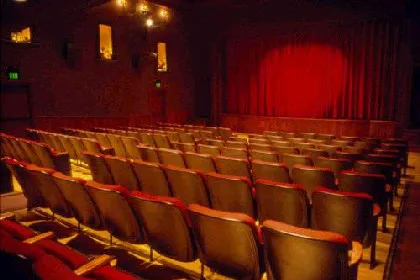 אולם קולנוע ישן