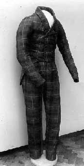 חליפה מחויטת