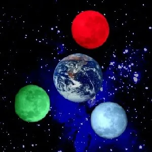 שלושה ירחים