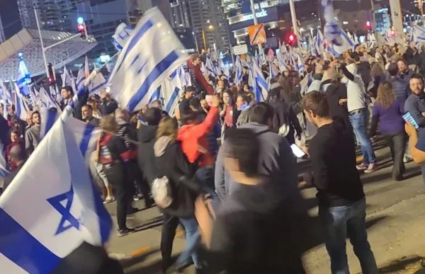 הפגנה בקפלן
